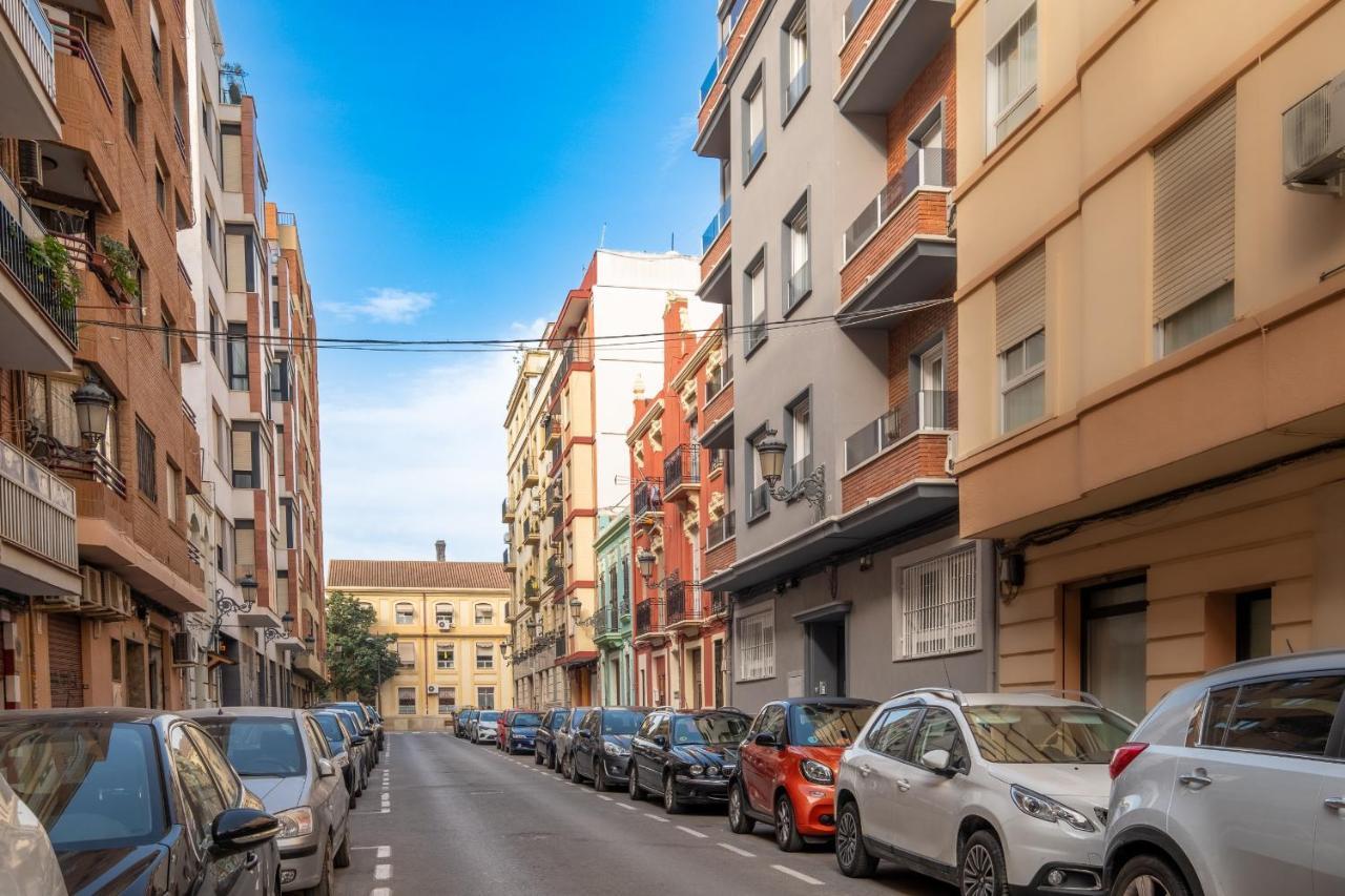 Bright, Brand New & Very Comfortable Apartment Valencia Exterior photo